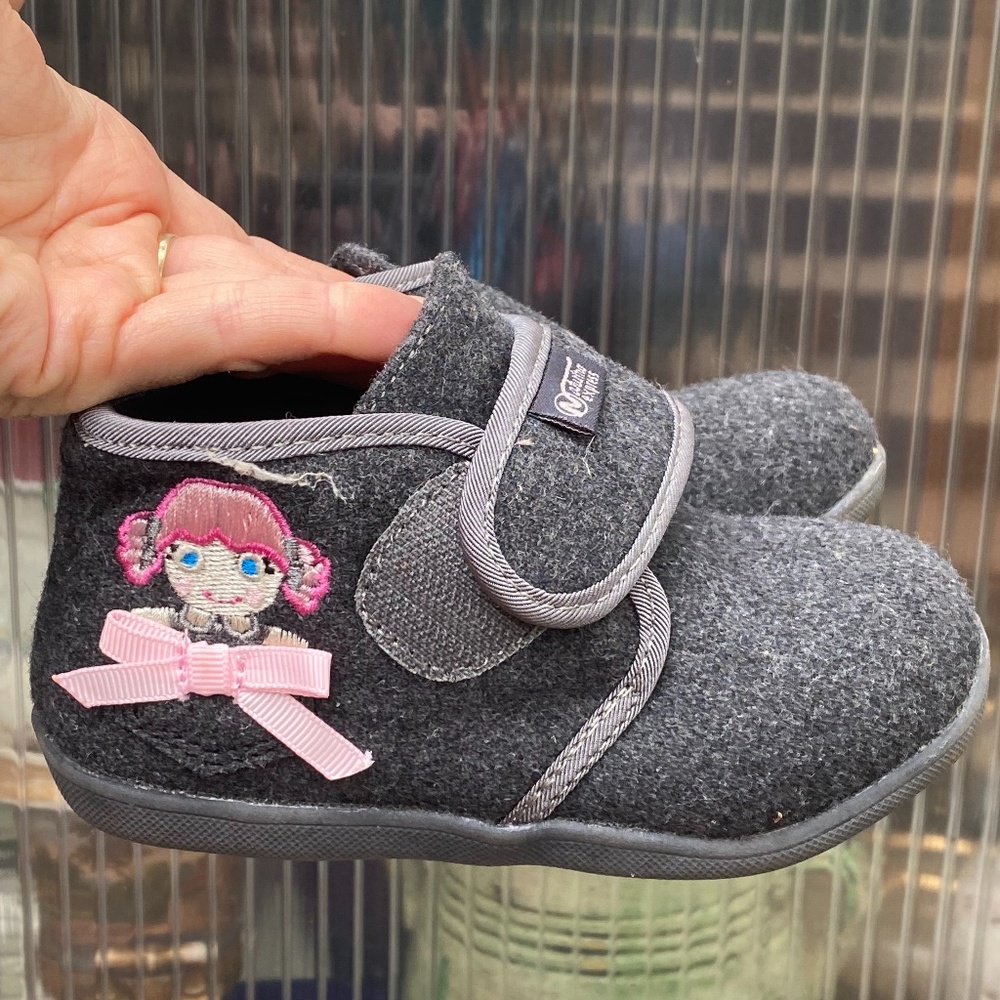 Naturino Express slippers EXC condition